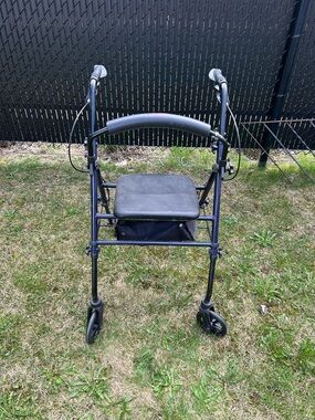 Carex walker - used but in good working condition!